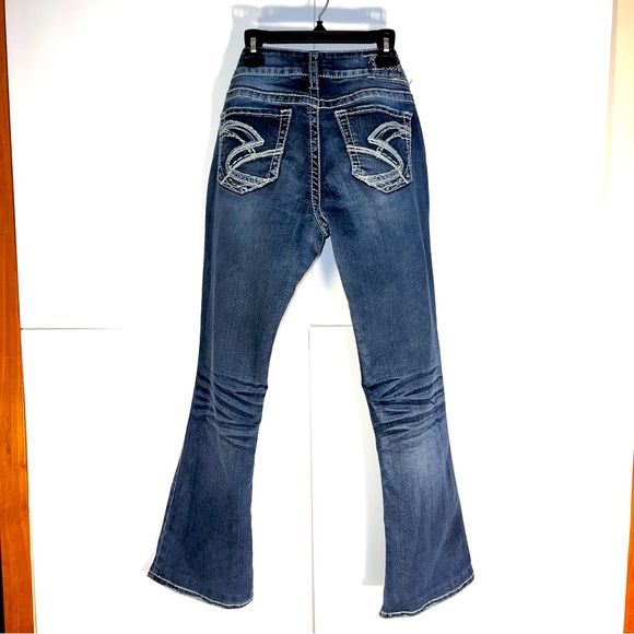 Silver Jeans For Girls/Women W27/L32 SUKI Boot Cut 195165AF438 26173 Very Nice - Picture 7 of 9